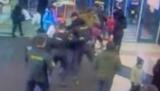 Bagarre: Des agents de securites se battent dans un centre commercial